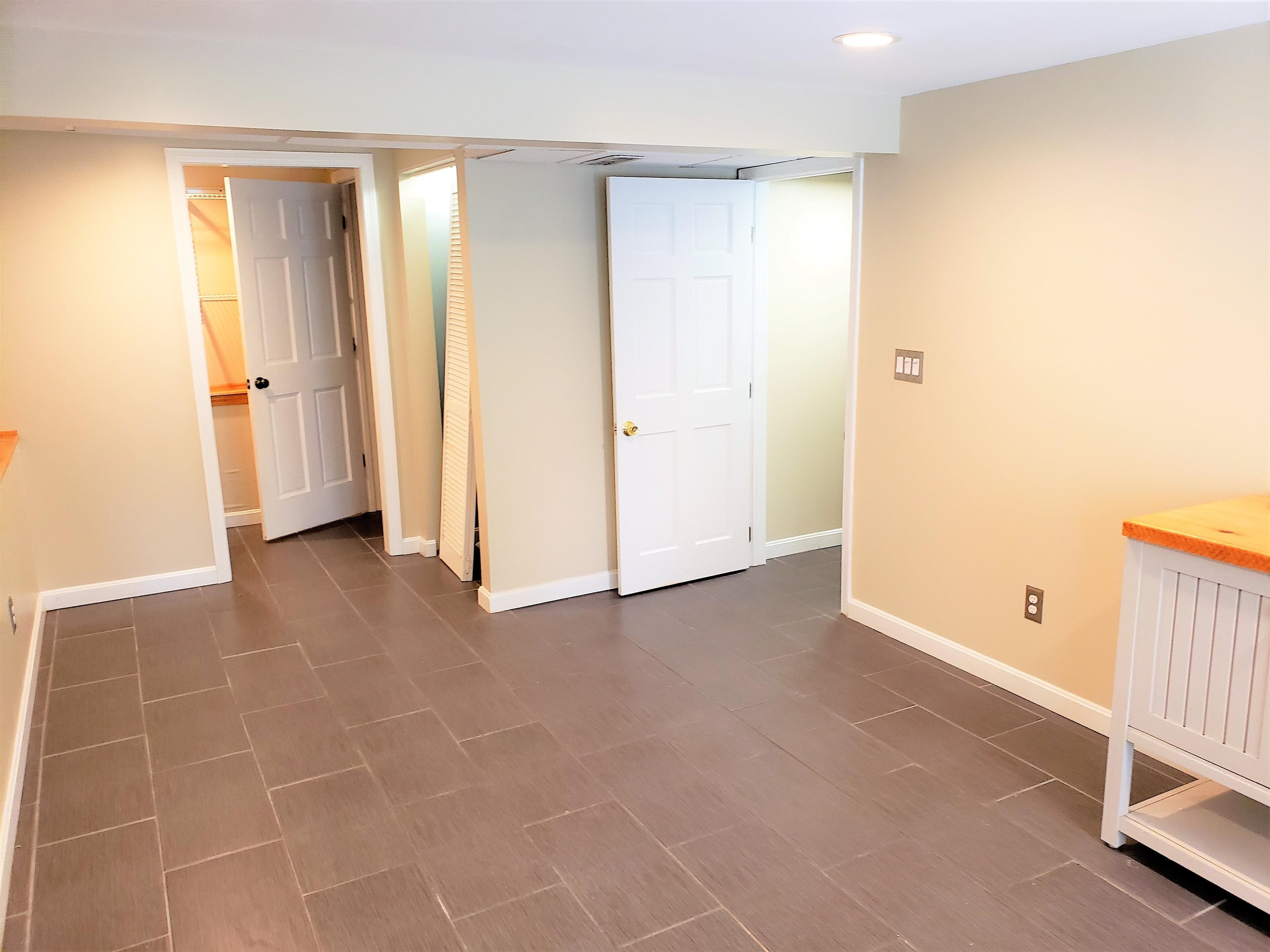 160 Kingston Road, Unit BOTTOM Exeter, NH 03833 - Photo 10 of 46