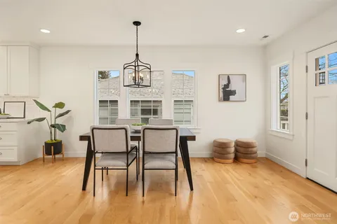 $1,300,000 | 4714 34th Avenue Northeast, Seattle, WA 98105