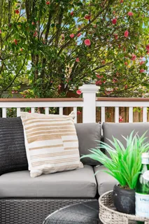 $1,300,000 | 4714 34th Avenue Northeast, Seattle, WA 98105