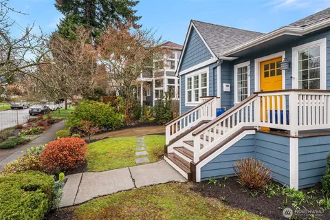 $1,300,000 | 4714 34th Avenue Northeast, Seattle, WA 98105