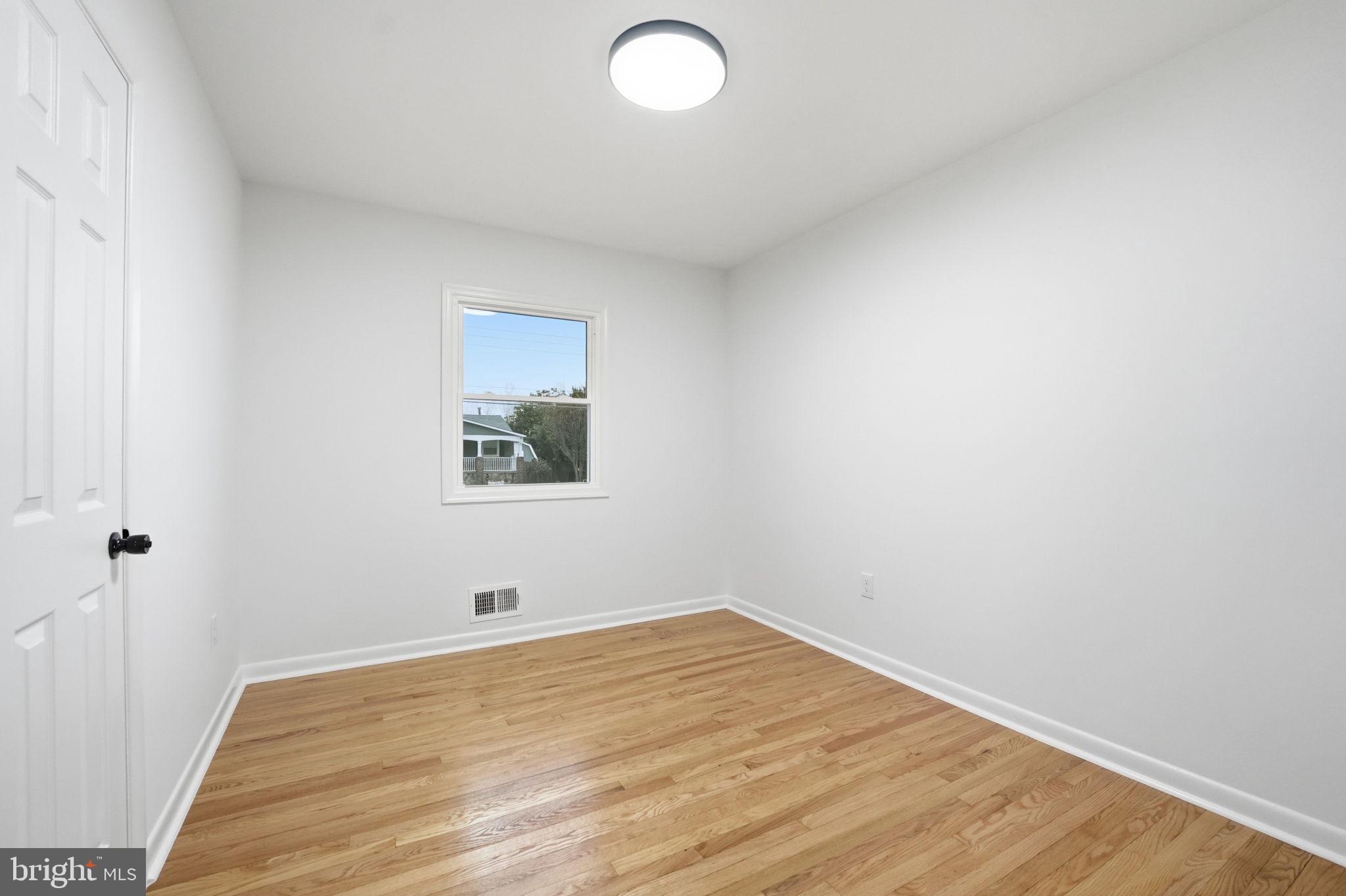 7555 Alleghany Road Manassas, VA 20111 - Photo 29 of 39 Third Bedroom