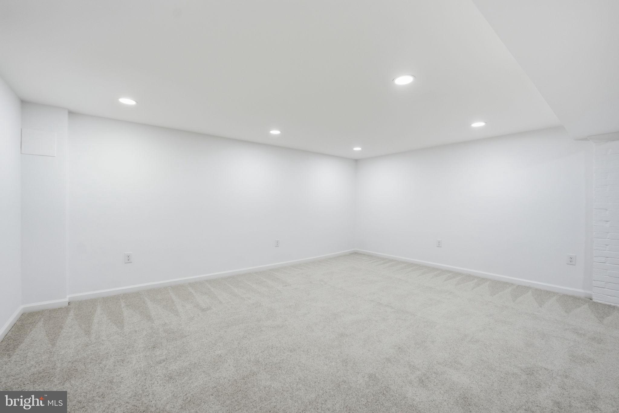 7555 Alleghany Road Manassas, VA 20111 - Photo 32 of 39 Family Room