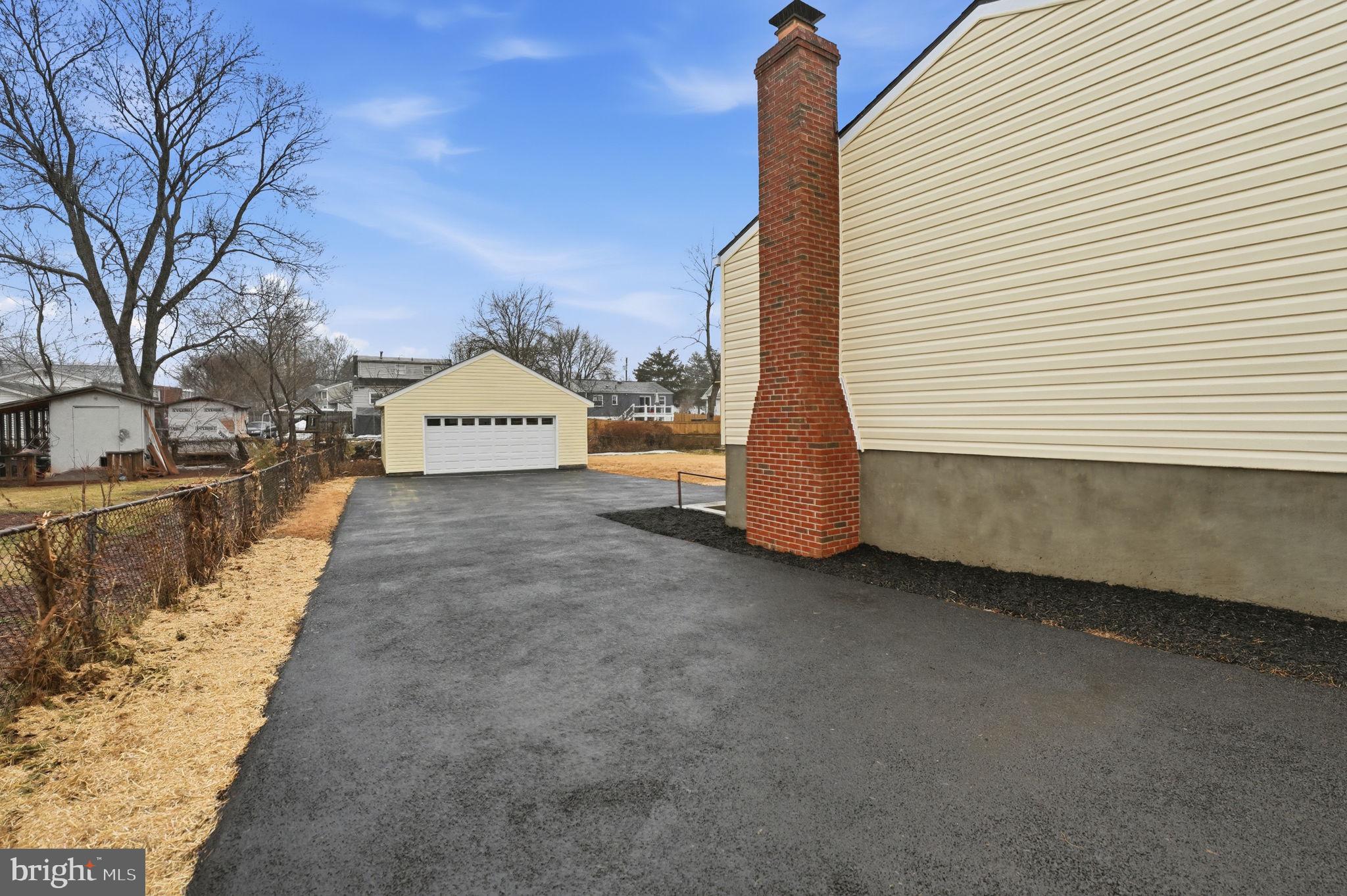 7555 Alleghany Road Manassas, VA 20111 - Photo 36 of 39 Driveway