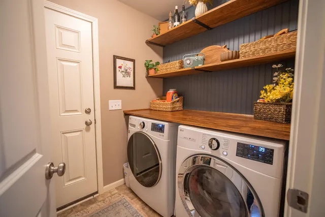 $419,900 | 6939 Reston Heights Drive, Madison, WI 53718