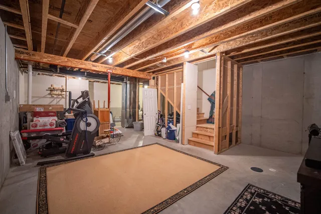 $419,900 | 6939 Reston Heights Drive, Madison, WI 53718