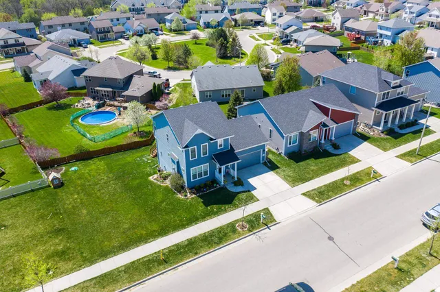 $419,900 | 6939 Reston Heights Drive, Madison, WI 53718