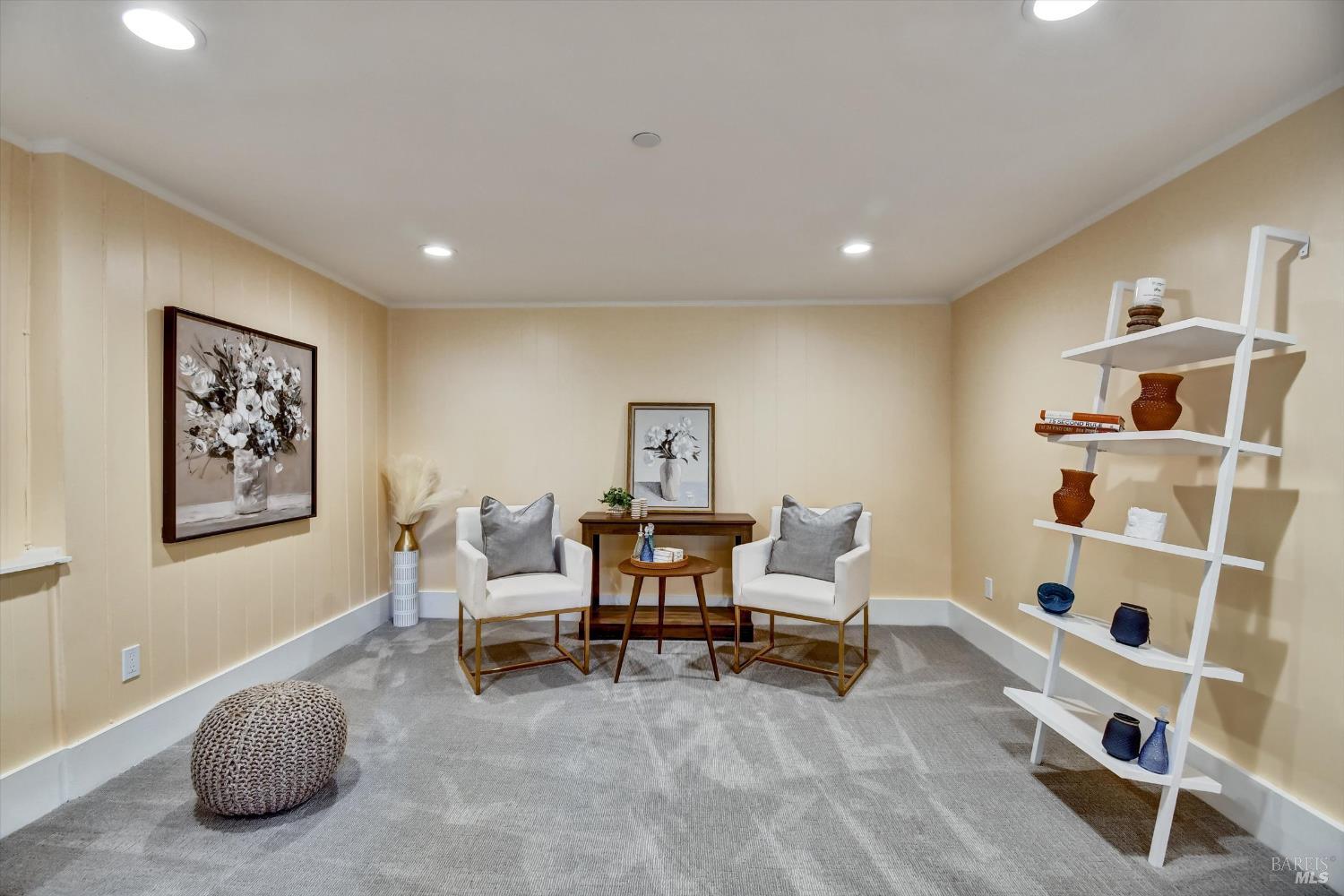 148 Auburn Street San Rafael, CA 94901 - Photo 28 of 40 Bottom Unit Family Room.