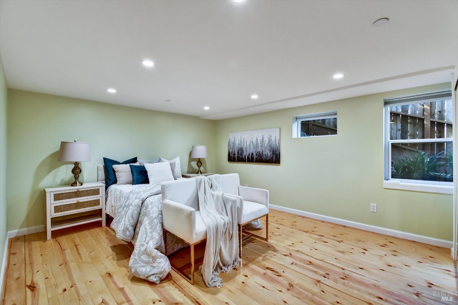 148 Auburn Street San Rafael, CA 94901 - Photo 29 of 40 Bright and Sunny 2nd Bedroom