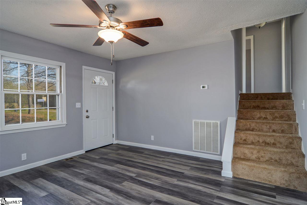 503 Old Farm Road Moore, SC 29369 - Photo 14 of 31 Gallery Image 14