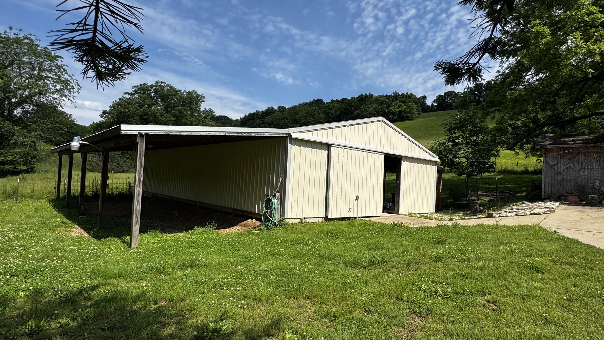 315 Loyd Road Pulaski, TN 38478 - Photo 41 of 73 a backyard of a house with lots of green space