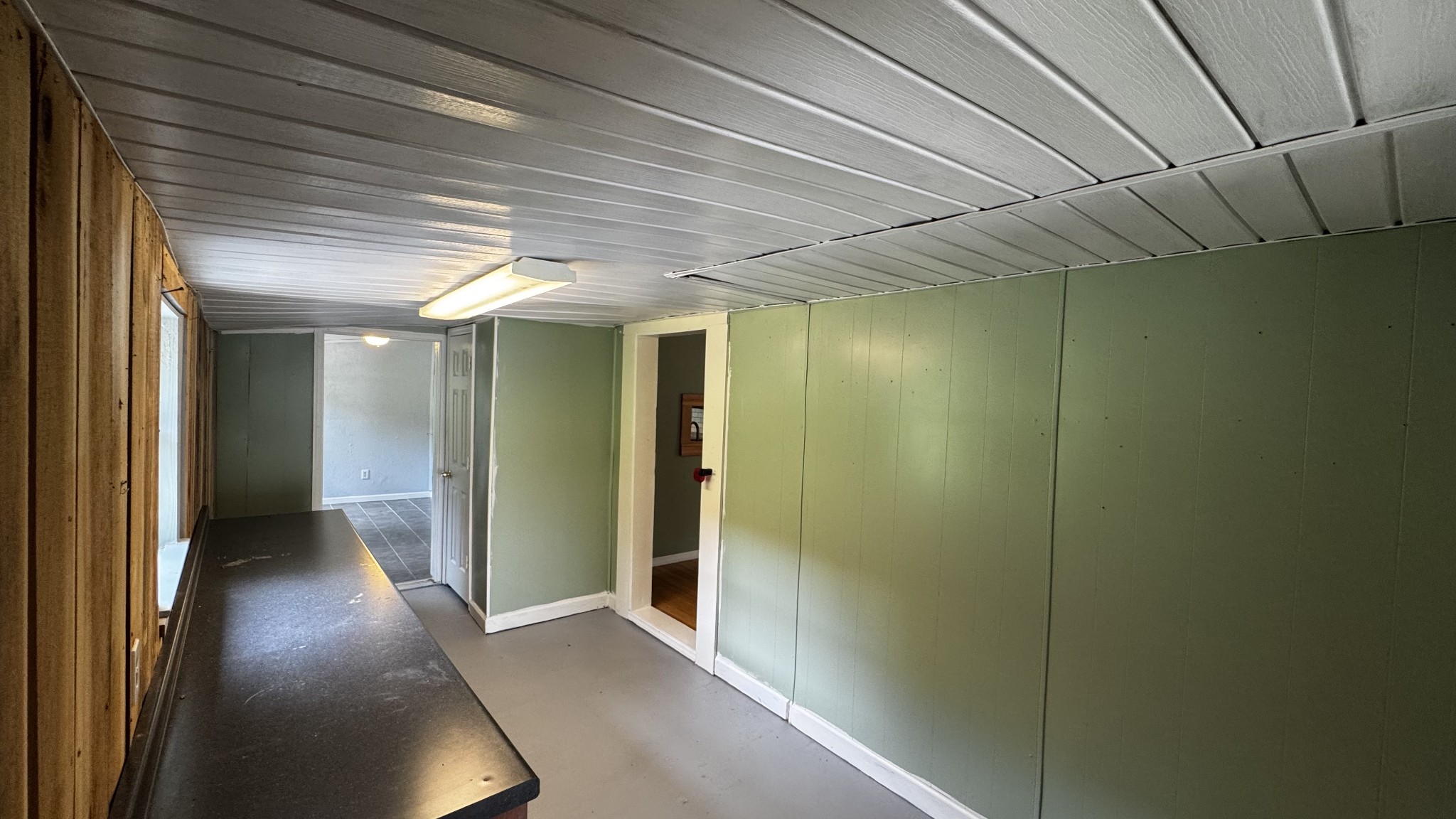 315 Loyd Road Pulaski, TN 38478 - Photo 10 of 73 a view of hallway with closet