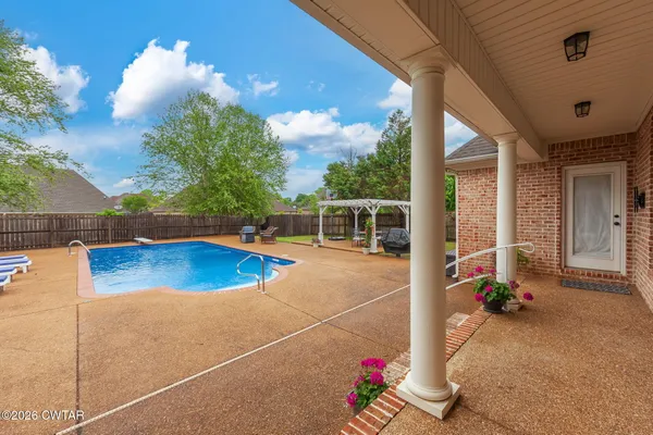 $600,000 | 192 Wyndchase Drive, Jackson, TN 38305