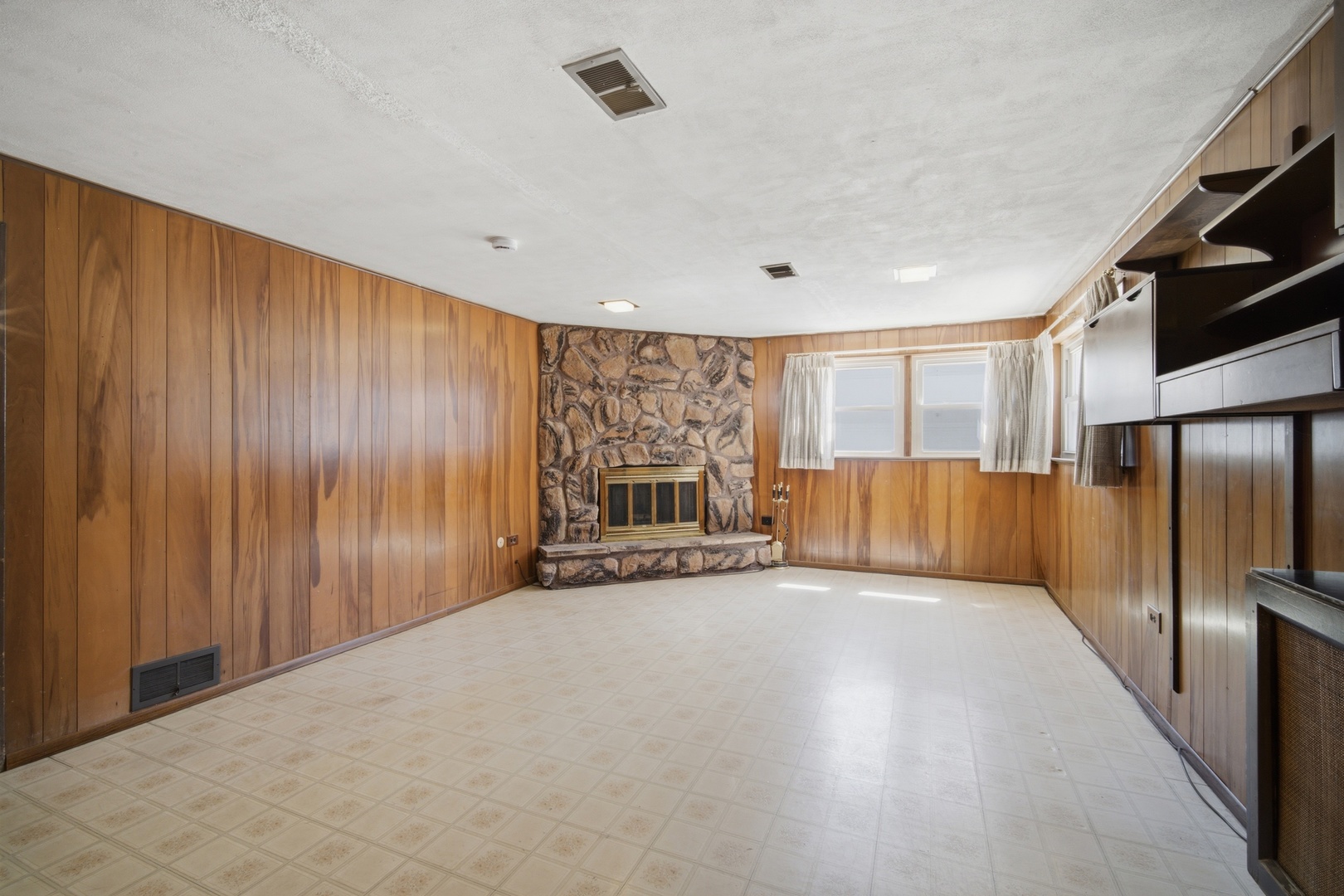 905 Long Road Glenview, IL 60025 - Photo 18 of 27