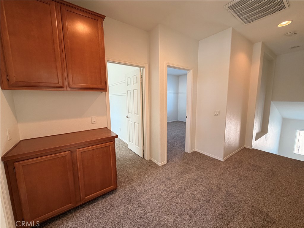 6287 Oakfield Court Riverside, CA 92504 - Photo 8 of 17 Upstairs Landing
