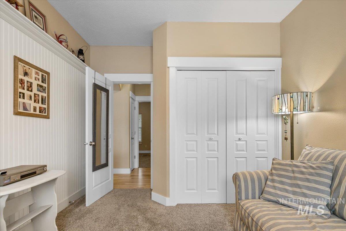2264 East Comisky Street Meridian, ID 83646 - Photo 23 of 47 Sitting room with carpet and baseboards