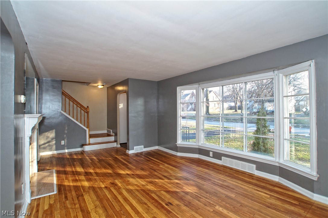 3545 Boynton Road Cleveland Heights, OH 44121 - Photo 9 of 33