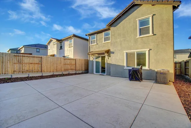a view of a house with a outdoor space