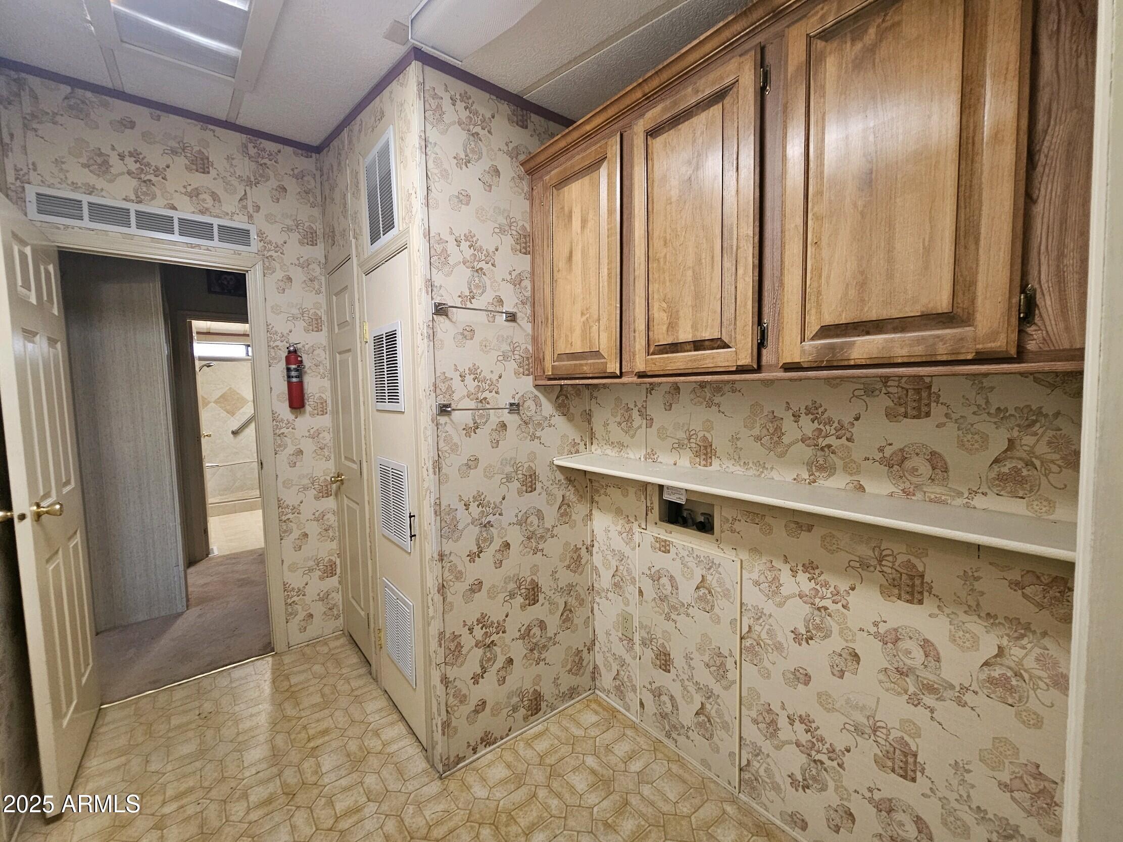 265 Myrtle Drive Page, AZ 86040 - Photo 20 of 29 laundry
