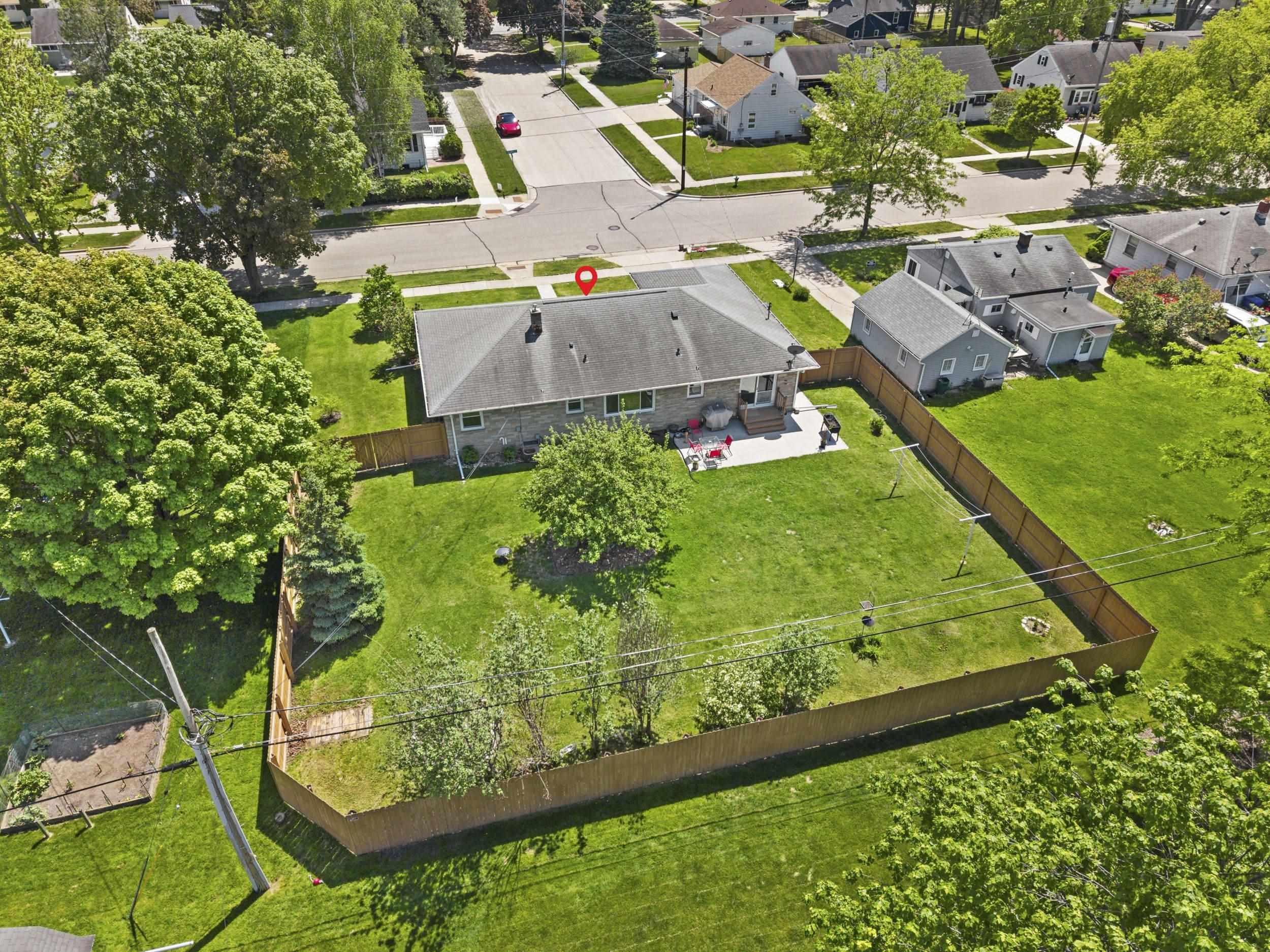 618 East Harding Drive Appleton, WI 54915 - Photo 26 of 33
