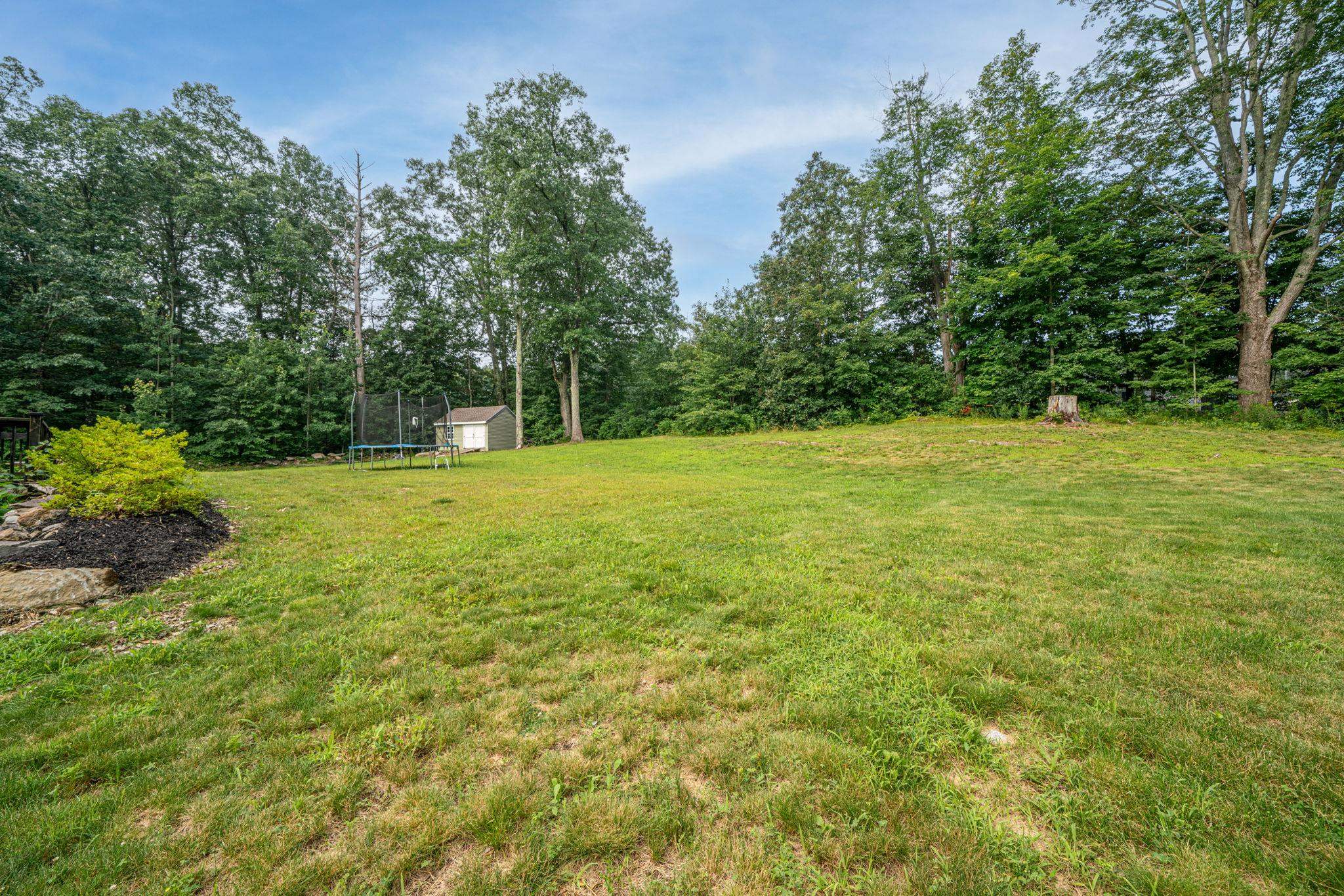 6 Lowell Road Windham, NH 03087 - Photo 4 of 29