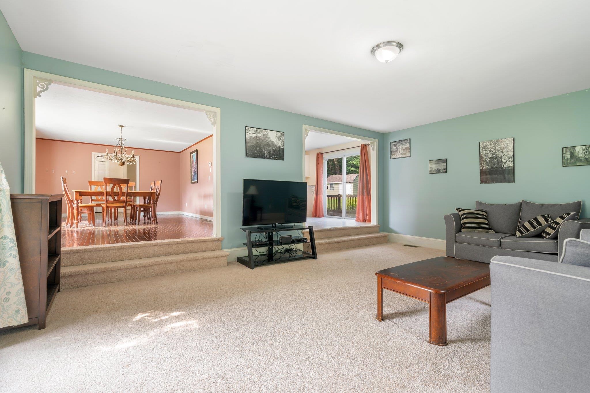6 Lowell Road Windham, NH 03087 - Photo 9 of 29