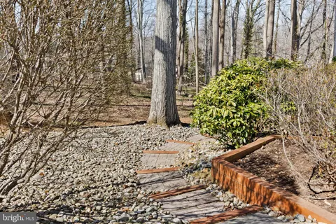 $569,900 | 1 Blue Jay Drive, Newark, DE 19713