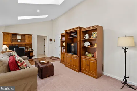 $569,900 | 1 Blue Jay Drive, Newark, DE 19713