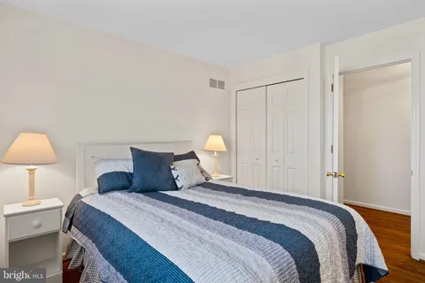 $569,900 | 1 Blue Jay Drive, Newark, DE 19713