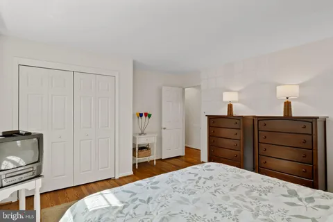 $569,900 | 1 Blue Jay Drive, Newark, DE 19713
