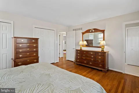 $569,900 | 1 Blue Jay Drive, Newark, DE 19713