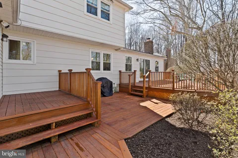 $569,900 | 1 Blue Jay Drive, Newark, DE 19713