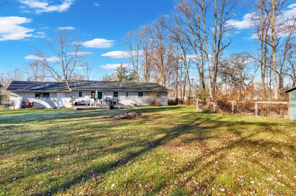 1240 Farnsworth Road Lapeer, MI 48446 - Photo 19 of 20 Gallery Image 19