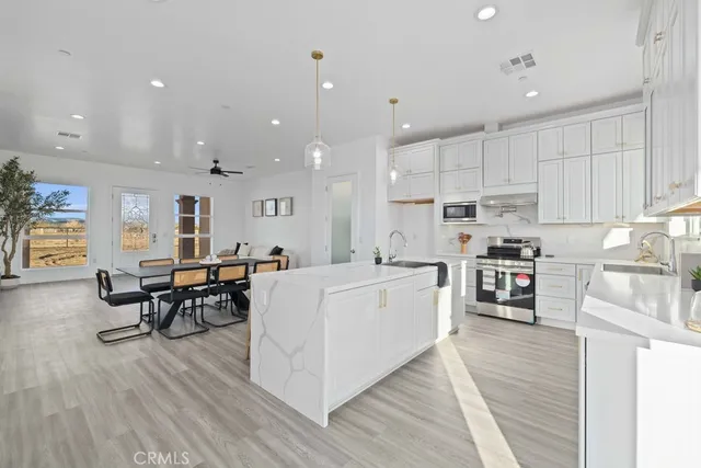 $614,999 | 7214 West W Avenue, Lancaster, CA 93536