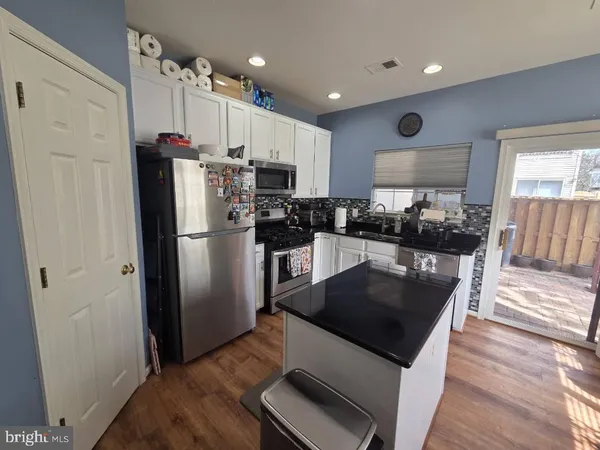 $2,850 | 2429 Dew Meadow Court, Herndon, VA 20171