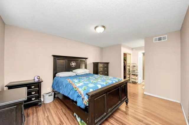 $135,000 | 10555 Turtlewood Court, Unit 1510, Houston, TX 77072