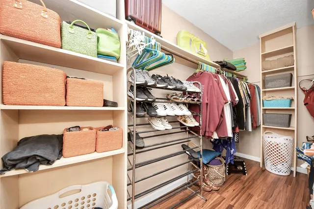 $135,000 | 10555 Turtlewood Court, Unit 1510, Houston, TX 77072