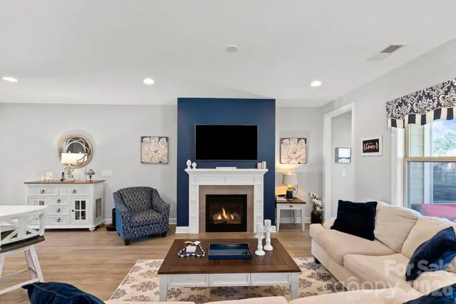 $550,357 | 4979 Looking Glass Trail, Denver, NC 28037