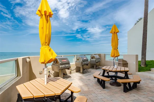 $3,500 | 450 South Gulfview Boulevard, Unit 405, Clearwater, FL 33767