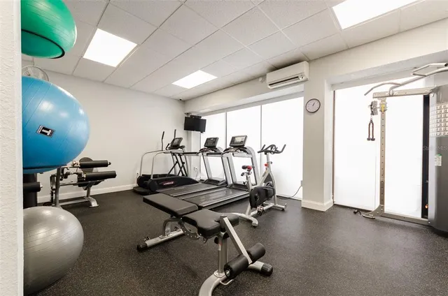 $3,500 | 450 South Gulfview Boulevard, Unit 405, Clearwater, FL 33767