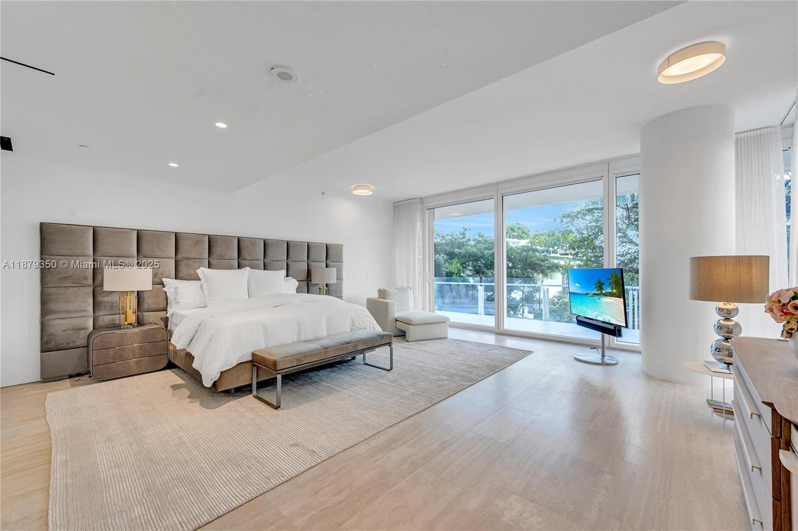 9111 Collins Avenue, Unit N317 Surfside, FL 33154 - Photo 11 of 28