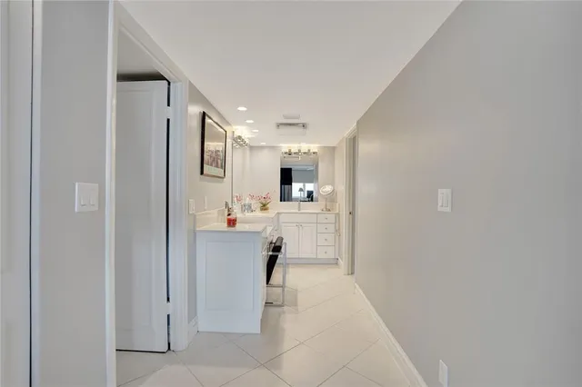 $5,500 | 1150 Hillsboro Mile, Unit 1016, Hillsboro Beach, FL 33062