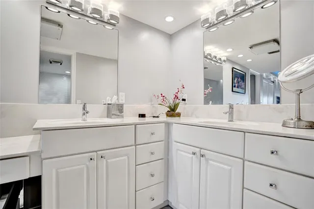 $5,500 | 1150 Hillsboro Mile, Unit 1016, Hillsboro Beach, FL 33062