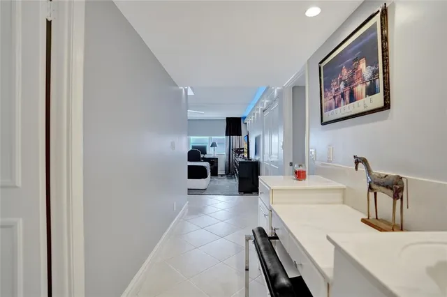 $5,500 | 1150 Hillsboro Mile, Unit 1016, Hillsboro Beach, FL 33062