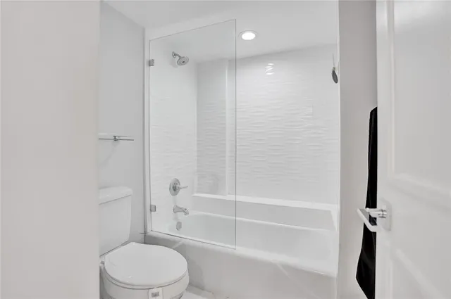 $5,500 | 1150 Hillsboro Mile, Unit 1016, Hillsboro Beach, FL 33062