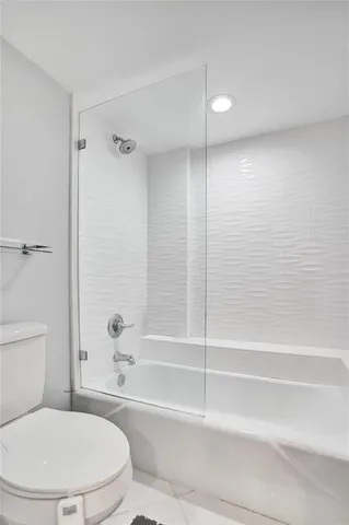 $5,500 | 1150 Hillsboro Mile, Unit 1016, Hillsboro Beach, FL 33062