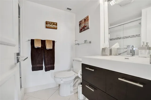 $5,500 | 1150 Hillsboro Mile, Unit 1016, Hillsboro Beach, FL 33062