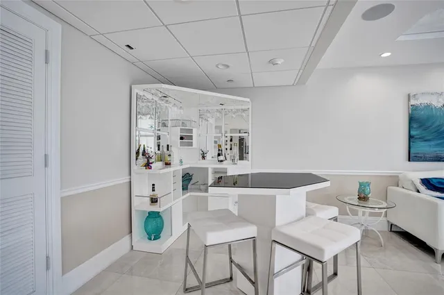 $5,500 | 1150 Hillsboro Mile, Unit 1016, Hillsboro Beach, FL 33062