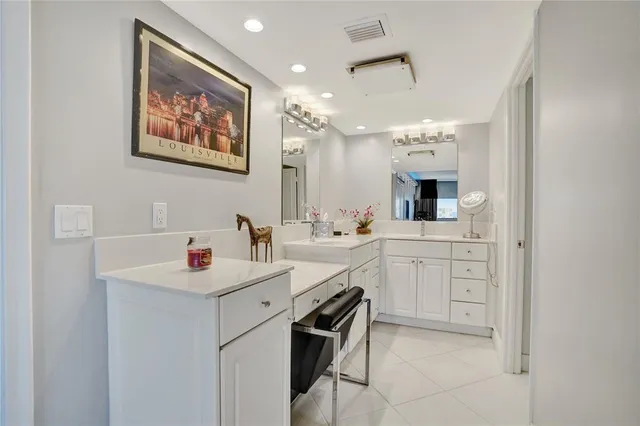 $5,500 | 1150 Hillsboro Mile, Unit 1016, Hillsboro Beach, FL 33062