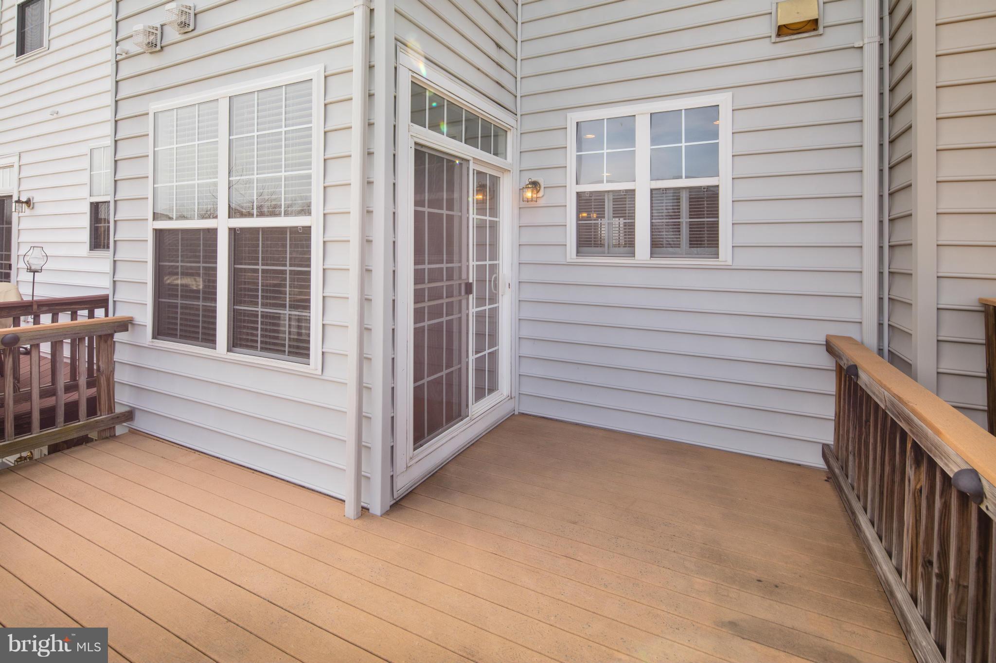 42535 Magellan Square Ashburn, VA 20148 - Photo 18 of 30 Trex Deck Off Rear
