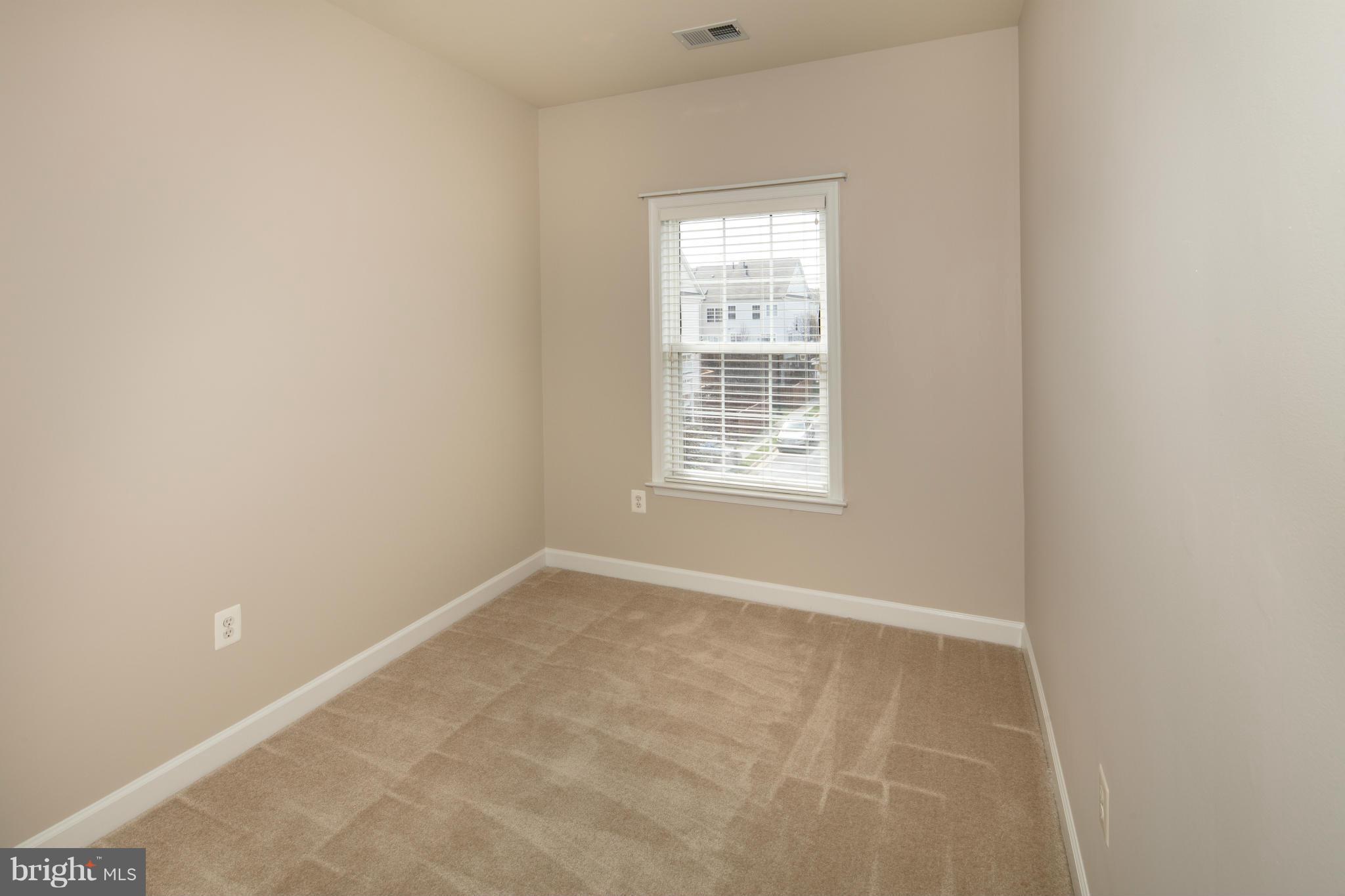 42535 Magellan Square Ashburn, VA 20148 - Photo 25 of 30 Bedroom 2